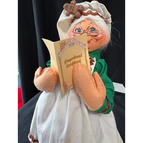 Annalee Mrs. Santa Baking Doll 2008, 13 inch - Picture 2 of 5